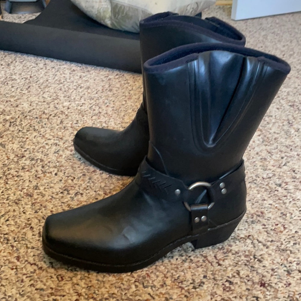 Bogs Dakota harness engineer boots short